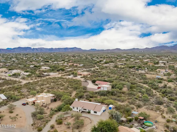 957 N Darlene Dr, Vail, AZ 85641