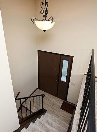 3rd image of 626 Portland Mews