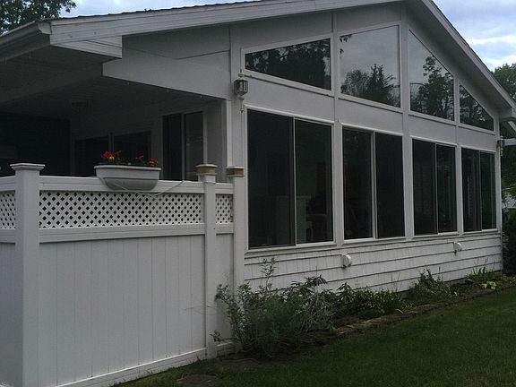 Another view of front of home.