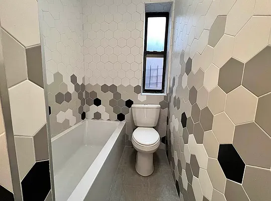 Rented by EastMount Realty LLC | media 7