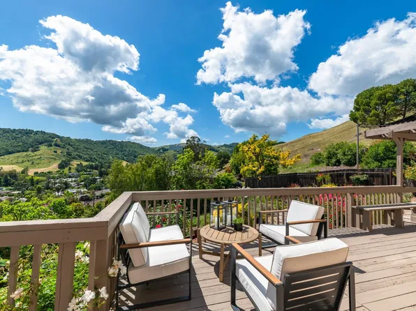 4 Galway Lane, San Rafael, CA 94903