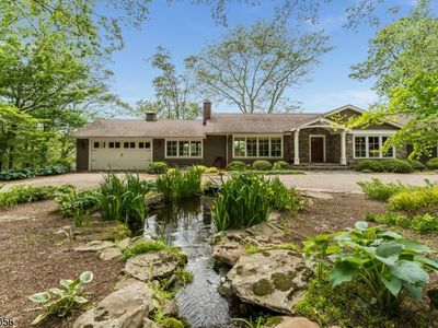 12 Woodland Rd, Pittstown, NJ, 08867