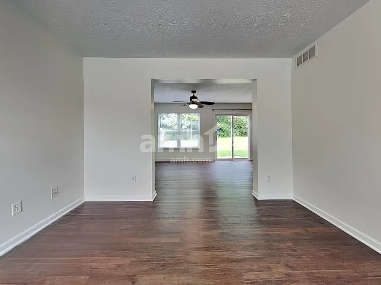 7633 Mourning Dove Ln — Photo 6