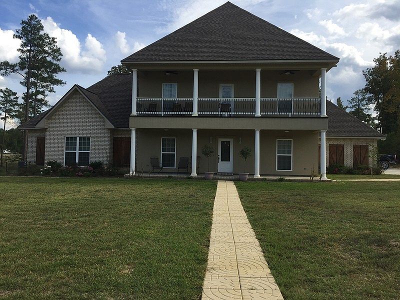 1st image of 2044 Cherrybark Ln