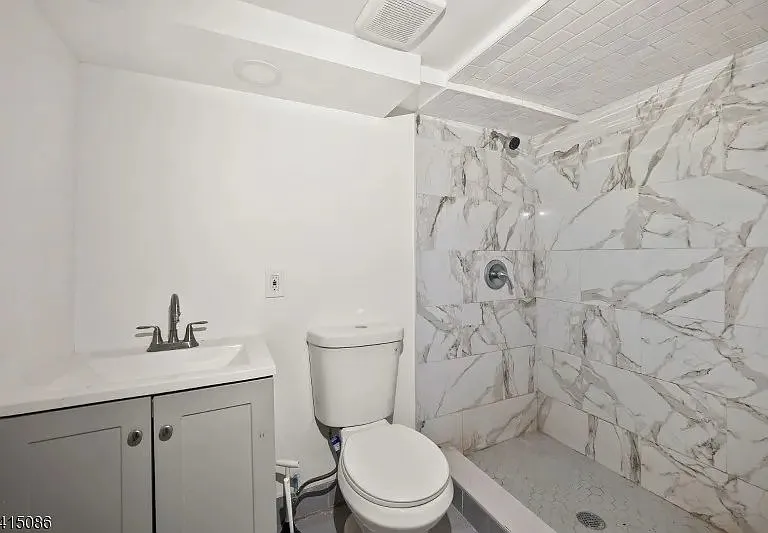 190 N 1st St #3 — Photo 2