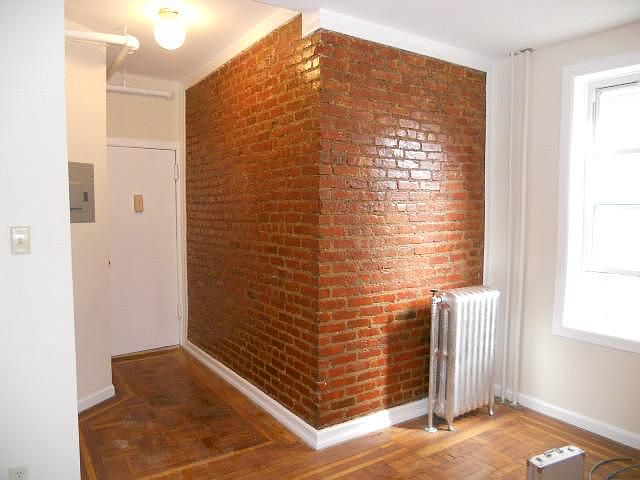 2nd image of 490 Ocean Pkwy APT 27