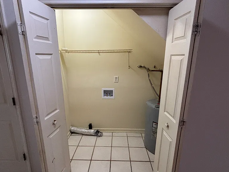 2829 Bobwhite Cir #A — Photo 7