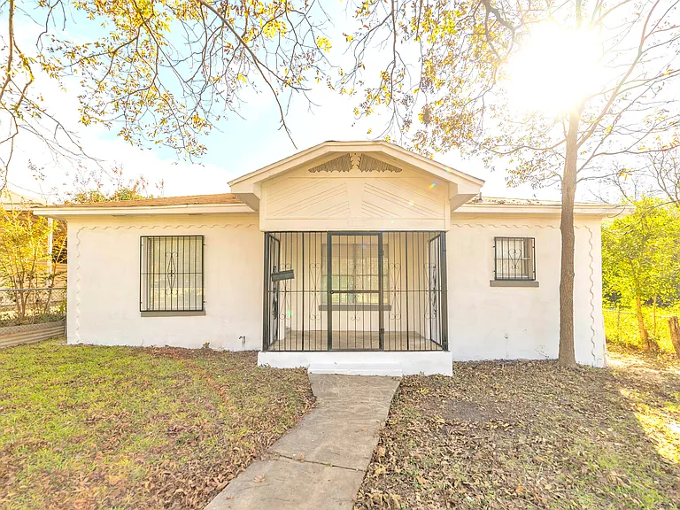 238 Yucca St — Photo 17