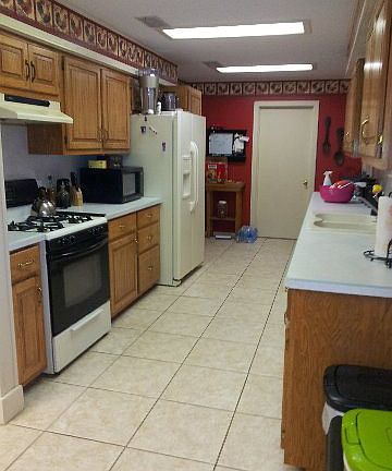 3rd image of 1612 Alamosa St