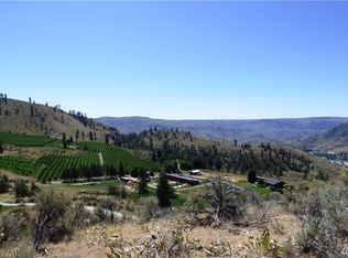 966 Buzzard Perch Ln, Chelan, WA 98816