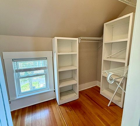Primary walk-in closet 
~10x5
