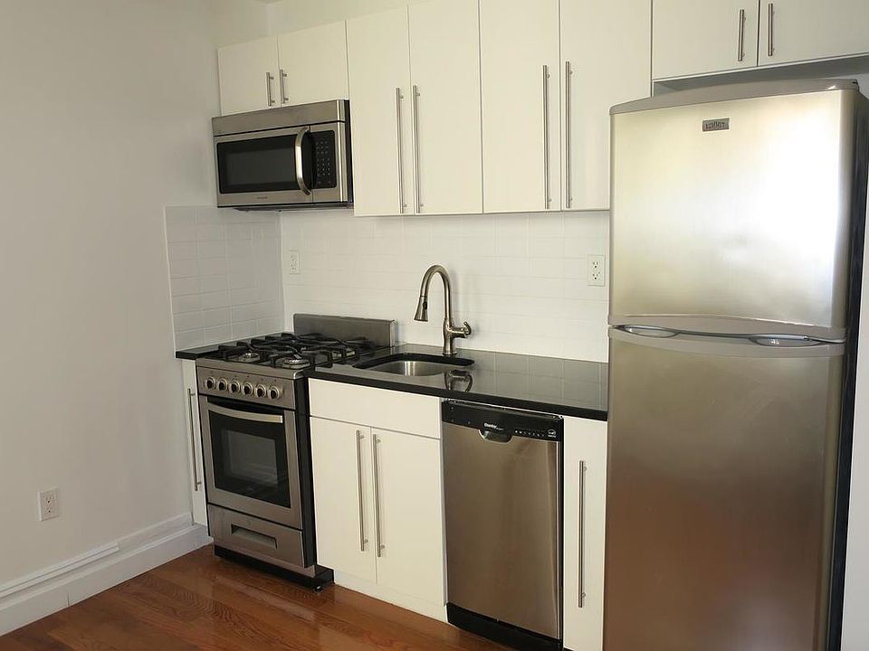 1st image of 20 Avenue A #2RA