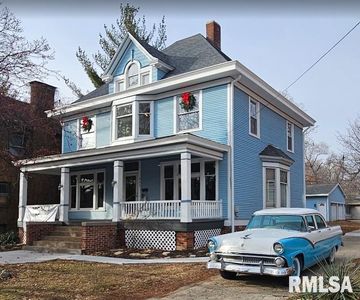943 NE Glen Oak Ave, Peoria, IL, 61603