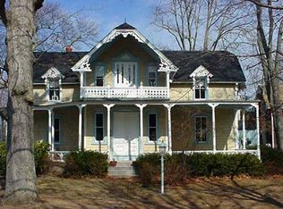 14 Wesley Ave, Shelter Island Heights, NY 11965