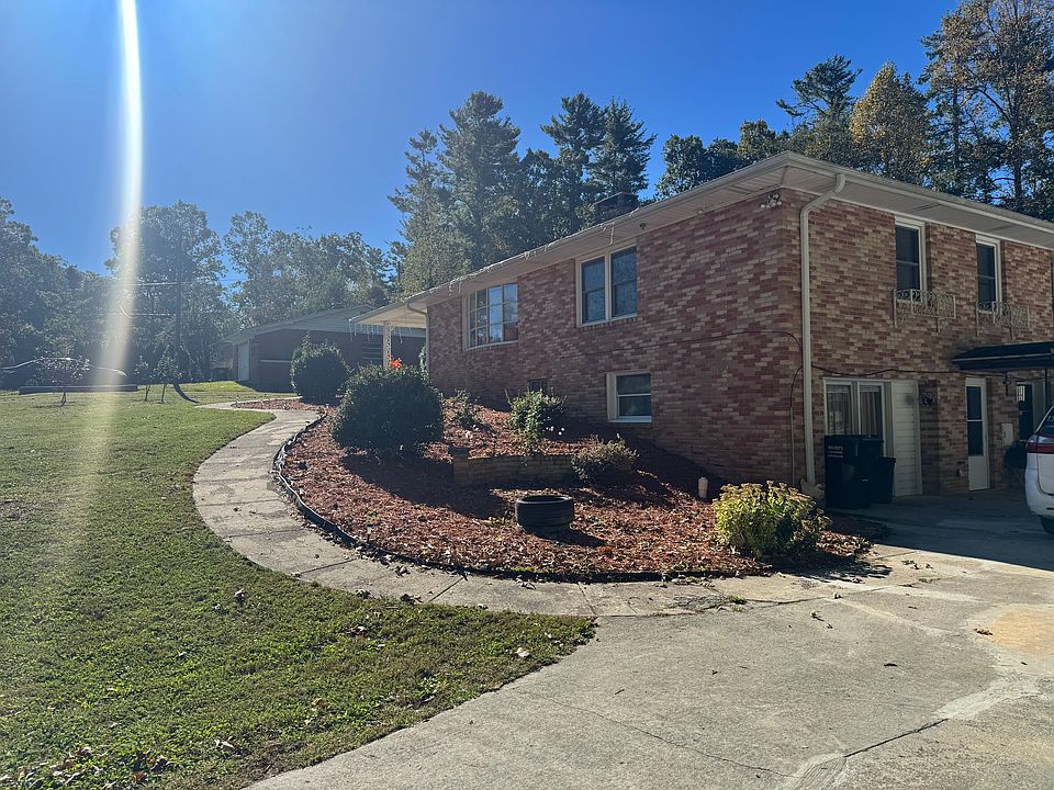 1st image of 261 Laycock Rd