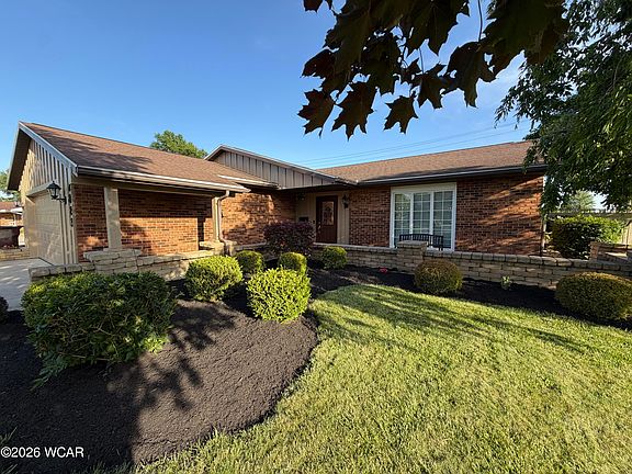 2nd image of 2823 Sherwood Dr