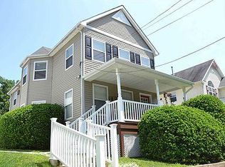 242 Spring Rd #B, Huntington, NY 11743