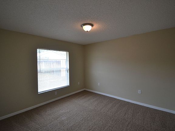 5th image of 11727 Lynn Brook Cir