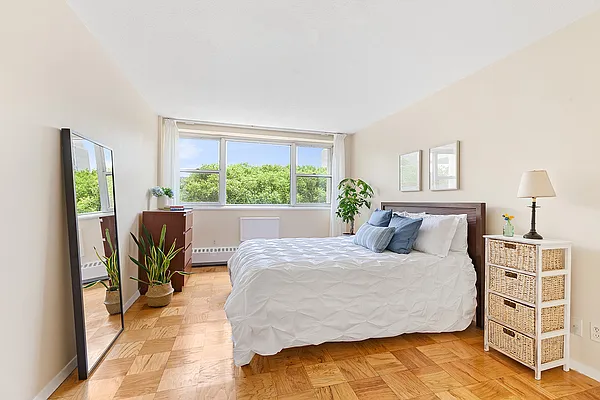 Sold by Corcoran | media 4