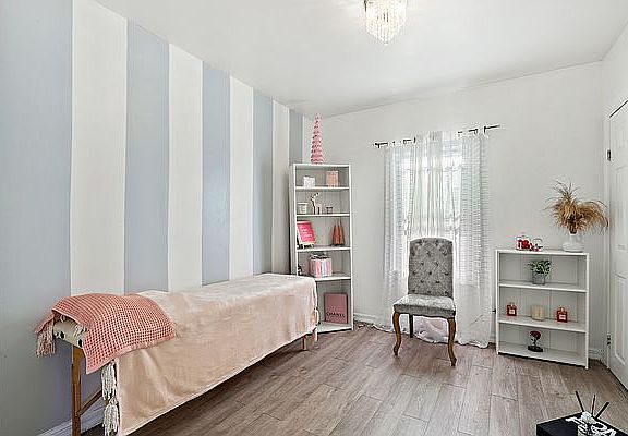 5th image of 3060 Heath Ave #3