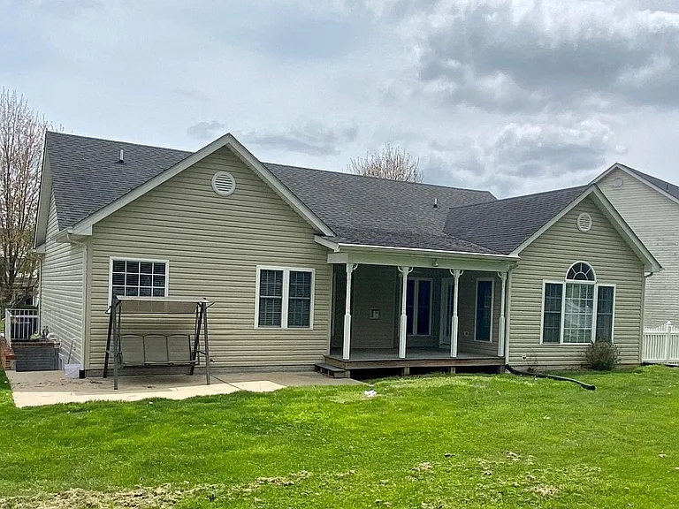 108 Travis Ct — Photo 18