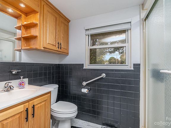4th image of 1296 E Cannon Ave