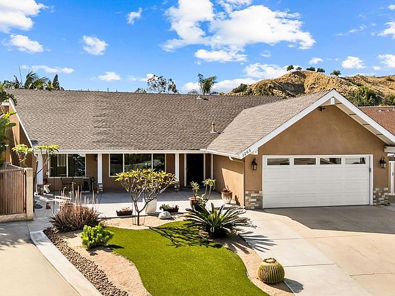 3rd image of 1265 N Potomac Cir