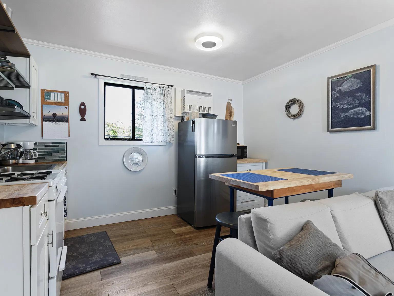 Studio, 360 sqft, $1,500 — Photo 4