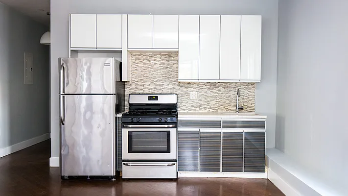 Rented by Nooklyn NYC LLC | media 22