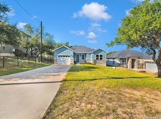 1351 Canyon Edge, Canyon Lake, TX 78133