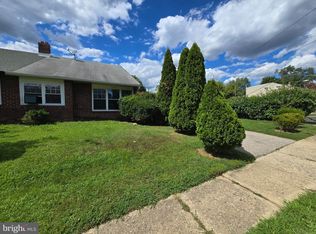 1558 Edgewood Ave, Abington, PA 19001