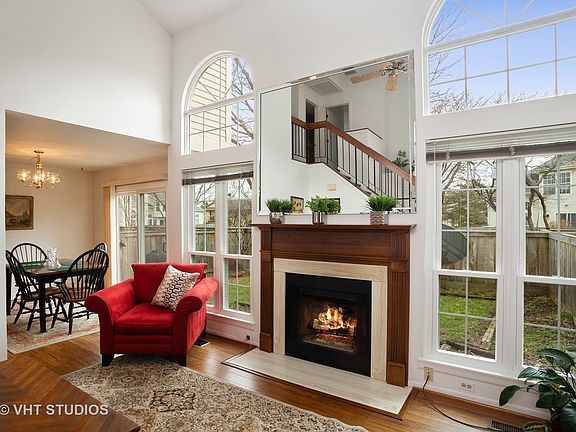 2nd image of 854 Dracut Ln