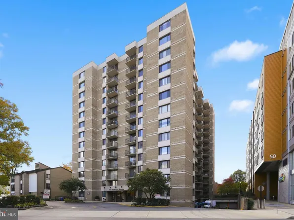 4 Monroe St APT 1306, Rockville, MD 20850