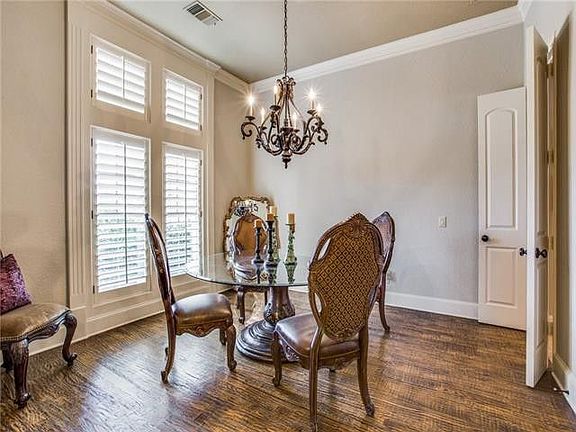 4th image of 3104 Twin Lakes Dr