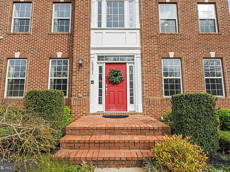 4561 Rona Pl — Photo 7