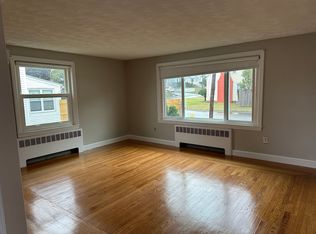 86 Magnolia St #86, Cranston, RI 02910