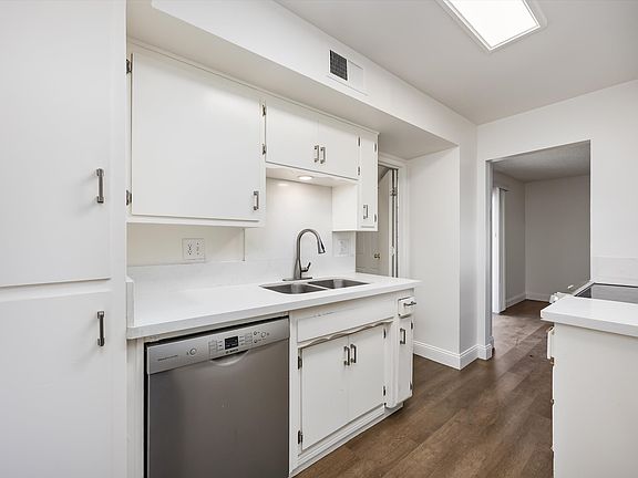 2nd image of 4700 Nordic Dr Unit 1