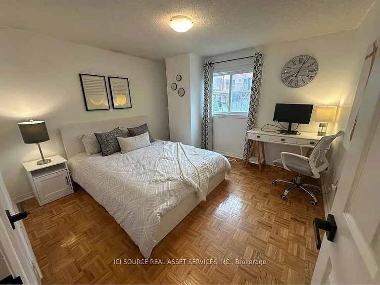 44 Adams Dr #UPPER — Photo 15