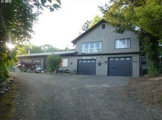 14124 Lookingglass Rd, Winston, OR 97496