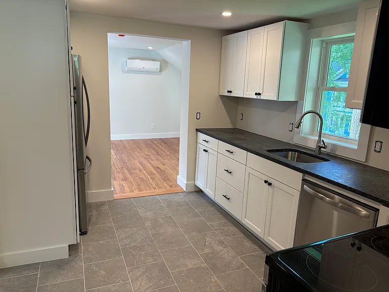 36 E Shore Rd #C — Photo 5