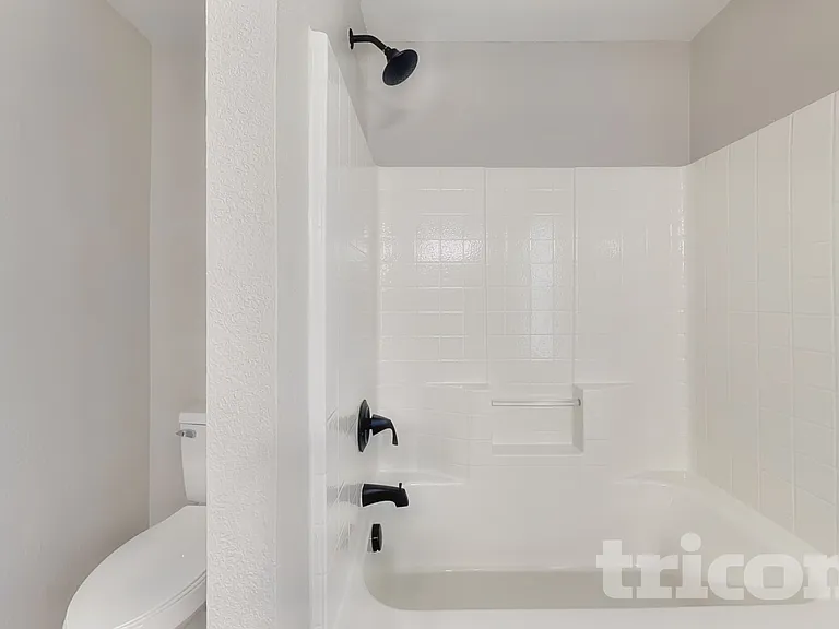 4635 Christenbury Hills Ln — Photo 12