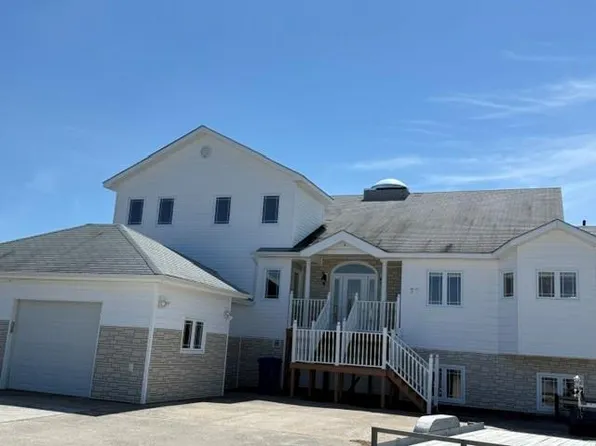 27 Ikey Street, Happy Valley-Goose Bay, NL A0P1E0
