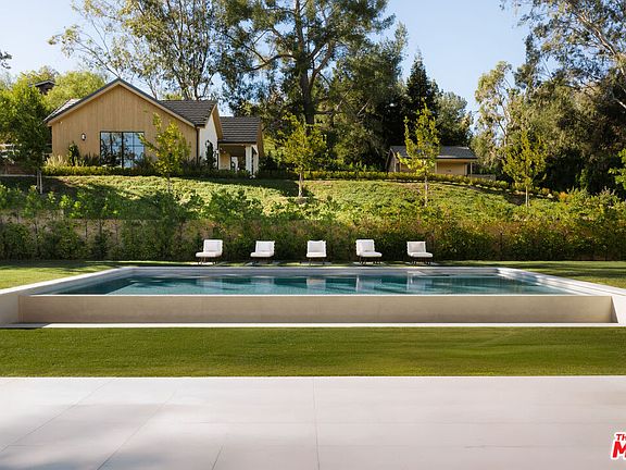 5th image of 5287 Round Meadow Rd