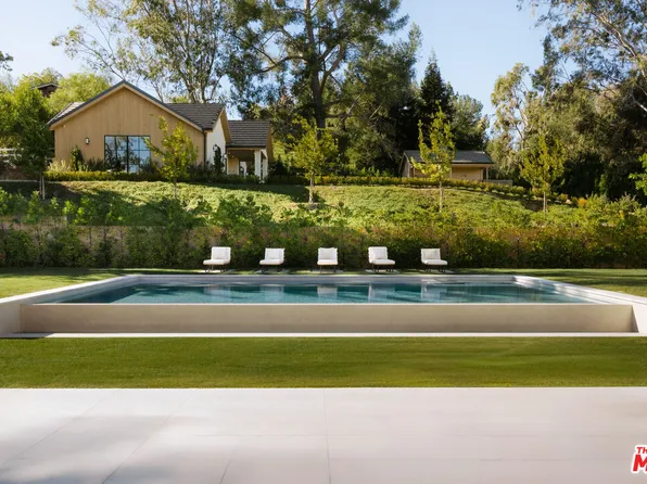 5287 Round Meadow Rd, Hidden Hills, CA 91302