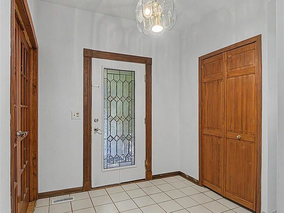 5th image of 13979 Biscayne Dr