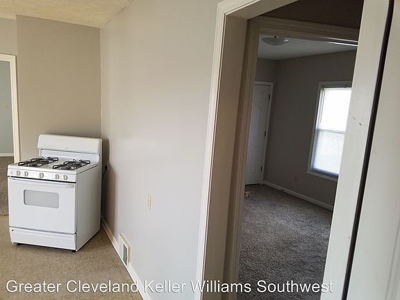 2nd image of 4060 E 44th St APT 1