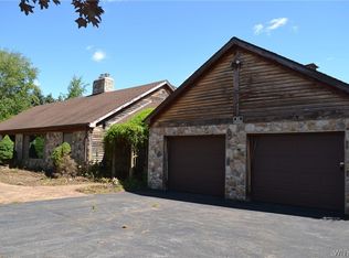 7951 Hunters Creek Rd, Holland, NY 14080