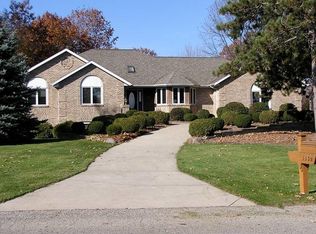 4562 Hidden Ridge Dr, Hudsonville, MI 49426