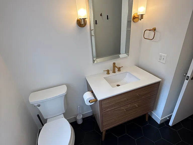 Full bathroom