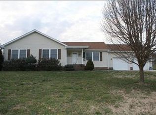 707 Red Hollow Dr, Springfield, TN 37172